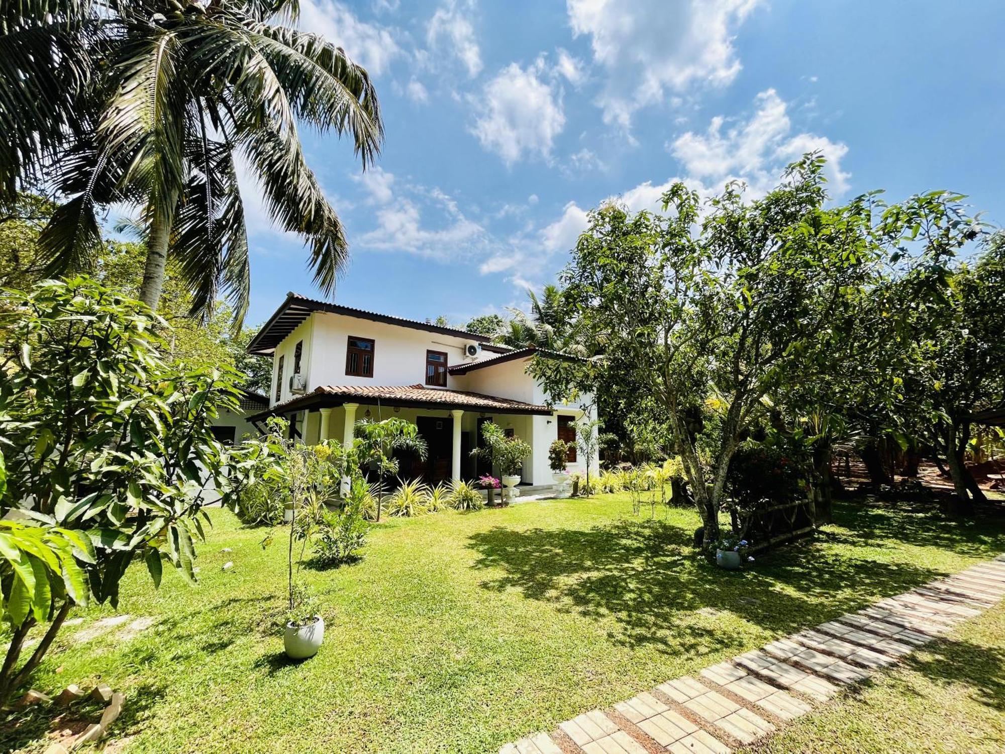 Villa Space *