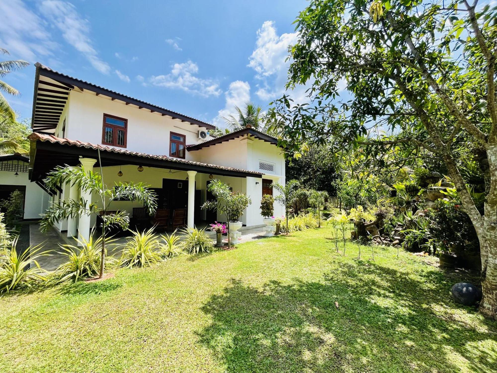 Villa Space Matara